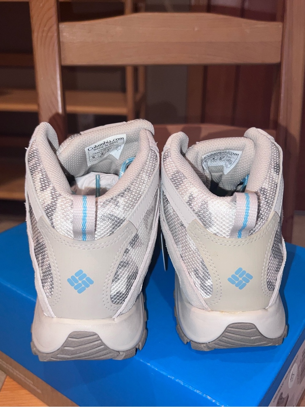 Columbia Light Gray Hiking Shoes with Blue Lace Accents - Picture 5 of 6